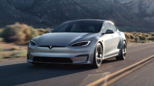 Inox Group के डायरेक्टर सिद्धार्थ जैन ने Tesla Model Y की डिलीवरी पर जताई खुशी: ‘2017 से था इंतजार, सच हुआ सपना’
