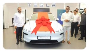 भारत में टेस्ला मॉडल Y की पहली डिलीवरी शुरू, इलेक्ट्रिक कार बाजार में नई क्रांति