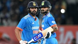 रोहित 121 अउ विराट 74 ले टीम इंडिया ह जीते तीसरा वनडे”
