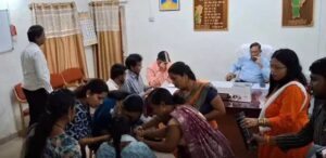 आत्मानंद स्कूल मं सेवा खत्म होइस, पढ़ई मं संकट गहराइस