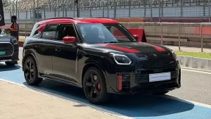 स्पोर्टी अंदाज़ में लॉन्च हुआ MINI Countryman JCW All4  ₹64.90 लाख की शुरुआती कीमत, 5.4 सेकंड में पकड़ता है 100 की रफ्तार
