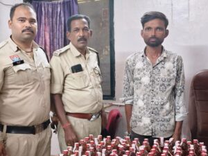 रायपुर मं देसी दारू संग पकड़े गे आरोपी: खमतराई पुलिस द्वारा आबकारी एक्ट के तहत कार्रवाई