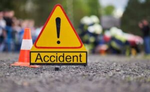 CG Road Accident : कोंडागांव म भारी बड़े सड़क हादसा: खड़े ट्रक म जा टकराईस स्कॉर्पियो, दू परिवार के 6 मनखे के मौके म मउत…
