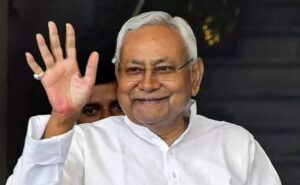 Nitish Kumar Bihar CM : बिहार के सियासत मं नवा अध्याय : नीतीश कुमार ह दसवां बार लिहीस मुख्यमंत्री के शपथ, गाँधी मैदान ह बनिस गवाह…