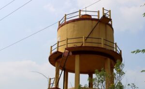 दुर्ग मं पानी टंकी ले निकरिस सड़ल लाश, निगम ऊपर लापरवाही के आरोप