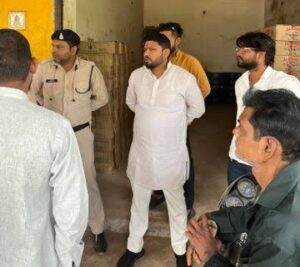 रायपुर मं नवा शराब दुकान खोले के खिलाफ हल्ला: भाटागांव के लोग कहिन- पहली ले चलत हे भट्ठी, अब माहौल अउ बिगड़ही