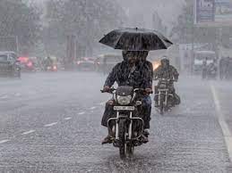 CG Rain Alert : प्रदेश के कतकोन जिला म आज बूंदाबांदी के अलर्ट जारी….