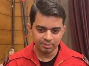 “छत्तीसगढ़ के गौरव शो – ‘सूर्यकिरण’ टीम नवा रायपुर के आकाश मं सजही चमकदार एअर-शो”