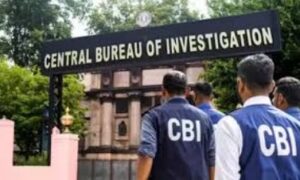 CBI Raid in Bijapur : बीजापुर म CBI के बड़का छापा : होटल म रिश्वत लेवत धराइन डाक विभाग के 4 अधिकारी, SDI घलो आइस लपेट म