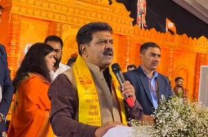 Vijay Sharma Statement : बाबा बागेश्वर के प्रोग्राम ले : उपमुख्यमंत्री विजय शर्मा के कांग्रेस ला करारा जवाब— “हम अपन कांध अउ पलक म बइठा के लाबो, जानव कला किहिस 