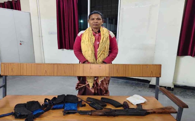 डेडलाइन ले पहली नक्सल मुक्त होही कांकेर! 3 दिन मा 3 बड़े माओवादी मन डारिन हथियार, अब सिर्फ 21 के तलाश