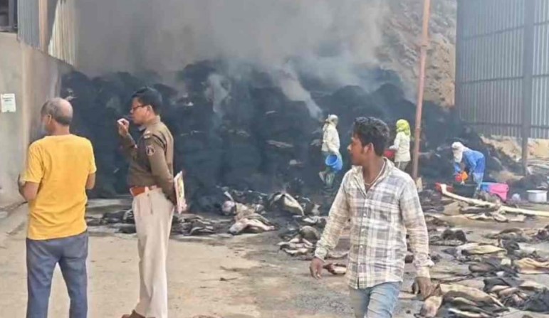 राइस मिल मा लगिस भीषण आगी, लाखों के धान अउ बारदाना जर के राख; मचीस हड़कंप