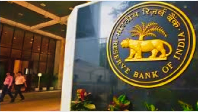 रिकवरी के नाम म गुंडागर्दी अब नहीं चलही: RBI ह जारी करिस कड़ा नियम, कर्जदार मन ला मिलही राहत