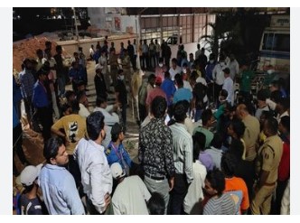 रायपुर के रामकृष्ण अस्पताल में बड़का हादसा : सेप्टिक टैंक साफ करे बर उतरे 3 झन सफाई कामगार मन के मौत, परिजन मन ह मचाइन हंगामा