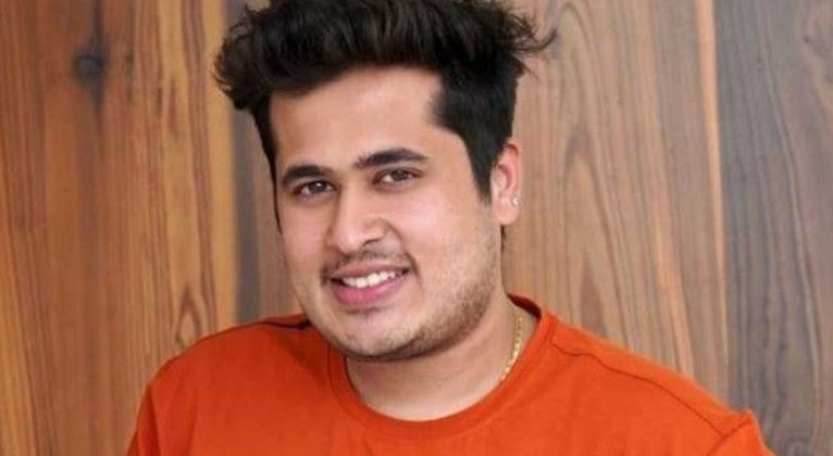 सटोरिया बाबू खेमानी के घर छापा म 5 लग्जरी गाड़ी अउ करोड़ों के संपत्ति के होइस खुलासा