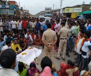 मार-पीट के बेरा गरभवती महिला के पेट मा बइठिस पति, नवजात लइका के मौत