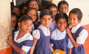 नौनिहाल छात्रवृत्ति योजना : मजदूर मन के लइका मन ला पढ़ाई बर मिलही 10 हजार तक छात्रवृत्ति, गणवेश-किताब बर 2,000 रुपिया अलग से