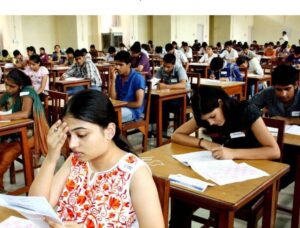 व्यापमं के कड़ा नियम : चप्पल पहिनके दे बर परही प्री-बीएड अउ बीएससी नर्सिंग के परीक्षा