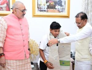 महक नरवासे बनिस भारतीय अंडर-19 महिला क्रिकेट टीम के उपकप्तान, सीएम साय ह करिन सम्मानित