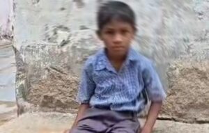 स्कूल बन गे मयखाना! दारू के फूटे बोतल ले लहूलुहान होइस लइका