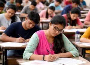सरकारी स्कूल म अब फ्री कोचिंग: दुर्ग म अगस्त ले शुरू होही नीट अऊ जेईई के विशेष क्लास