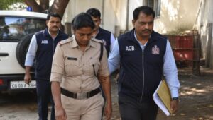 बस्तर मां एसीबी के बड़े कार्रवाई: घूस लेवत महिला हवलदार धराइस