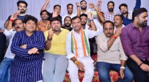 रायपुर में थाना के अगवाड़े धरना में बैठे PCC चीफ दीपक बैज, रातभर चलिस कांग्रेस के अनिश्चितकालीन प्रदर्शन