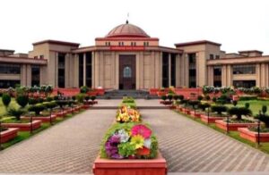 अनुकंपा नियुक्ति पर हाईकोर्ट के बड़े फैसला: शादीशुदा बेटी ल बिहाव के आधार पर नौकरी दे ले नई करे जा सकय मना