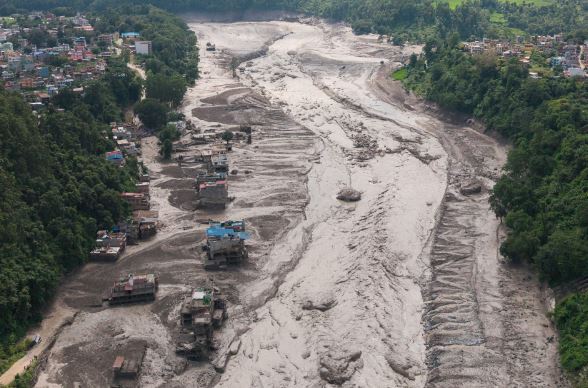 नेपाल मं बाढ़ ले भारी तबाही, 133 भारतीय लापता, छत्तीसगढ़ सरकार जारी करिस हेल्पलाइन नंबर