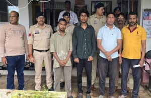 अंबिकापुर मं कांग्रेस नेता के बेरहमी ले पिटई, रायपुर रेफर; 4 आरोपी गिरफ्तार