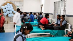 मिड-डे मील खाए ले 28 लईका मन होइन बीमार, भात मा डामर के गोली मिले के अंदेशा ले मचिस हड़कंप