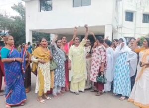 कोरबा मं किन्नर समाज के गद्दी ला लेके विवाद, नई उत्तराधिकारी अउ जम्मू ले आए शीतल नायक आमने-सामने